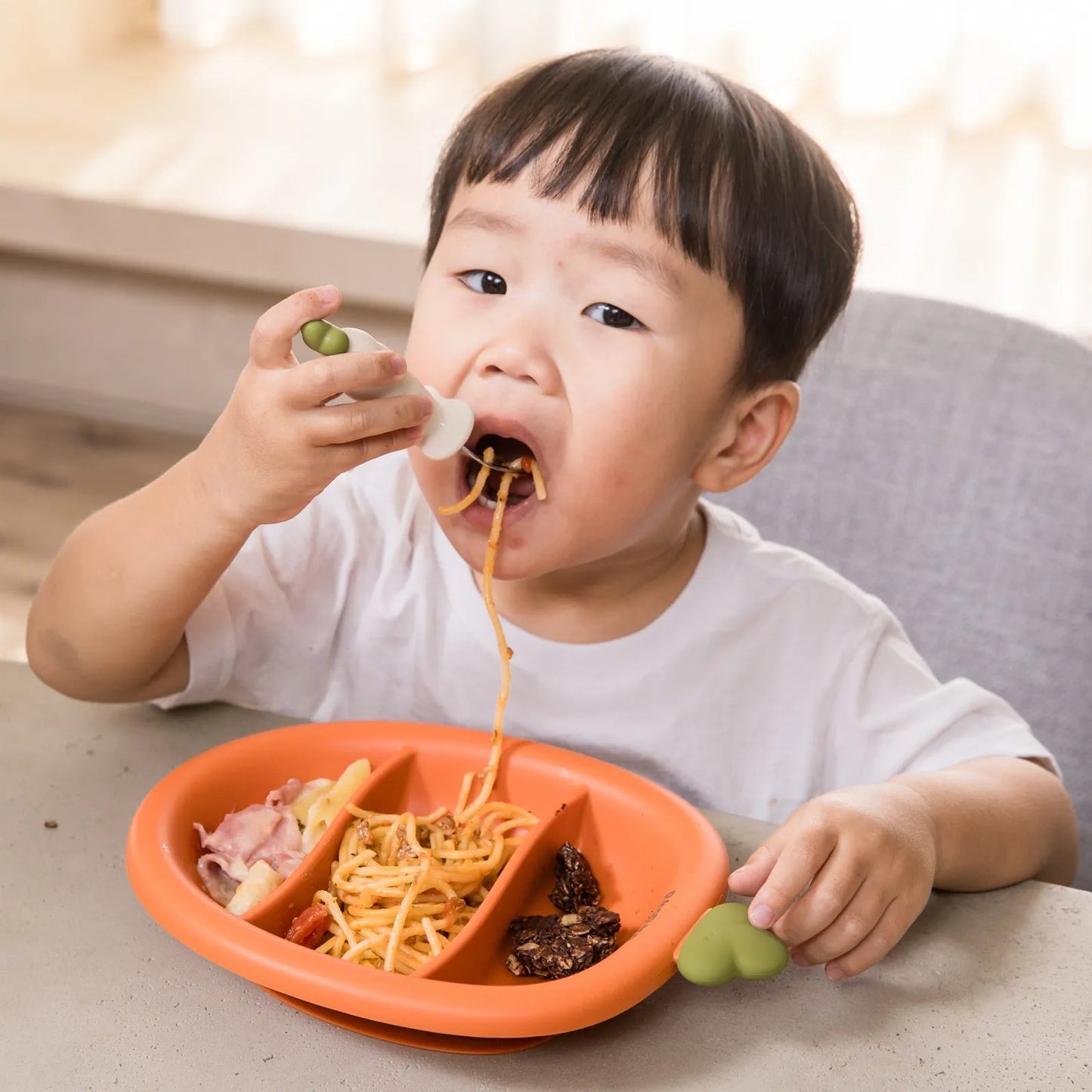 黃色小鴨 鉑金矽膠好彩頭蘿蔔餐具四件組